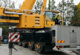 Машинист крана автомобильного