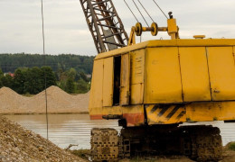 Машинист крана гусеничного