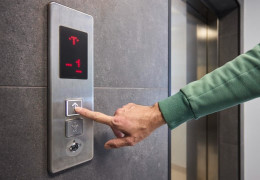 Техник-монтажник электрических подъемников