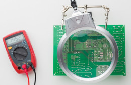 Электромонтажник блоков электронно-механических часов