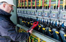 Электромонтер по обслуживанию электрооборудования электростанции